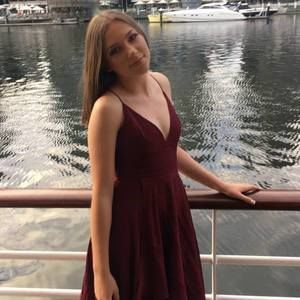 Meet your Posher, Leonora